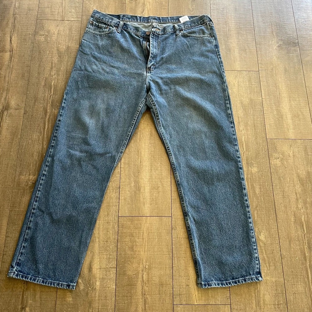 Wrangler Men's Relaxed Fit Jeans -‎ Medium Wash, Size 42x32, Classic Style